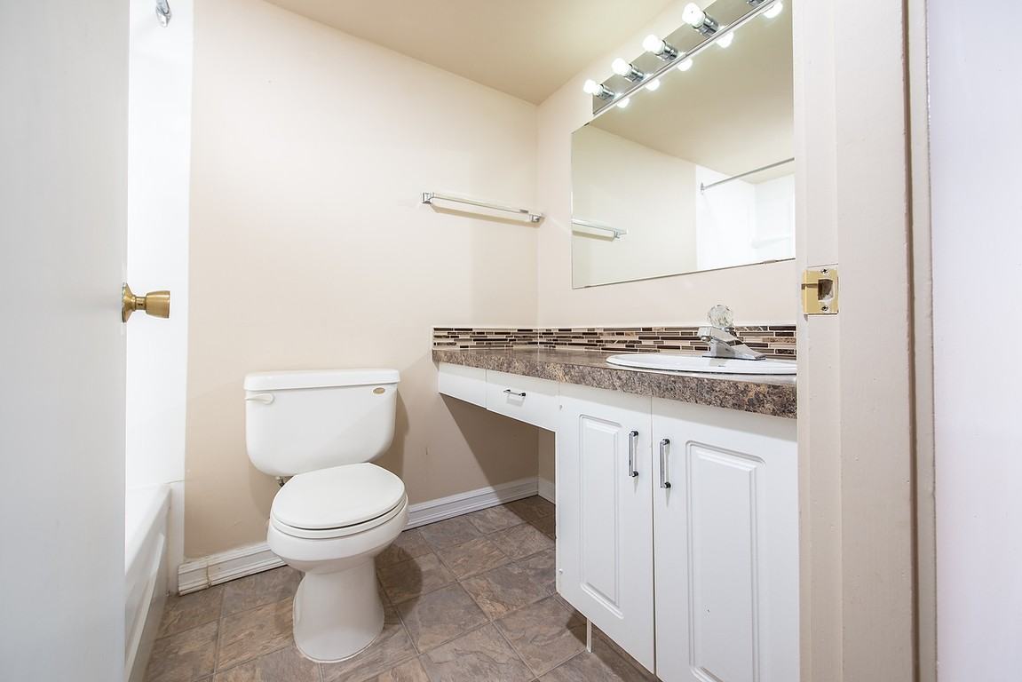 Willow Estates Apartments 4700 55 St, Red Deer, AB T4N 2H8 Zumper