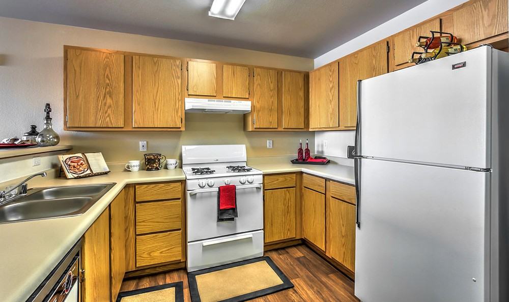 Portola Del Sol Apartments 1915 Simmons Street, Las Vegas, NV 89106