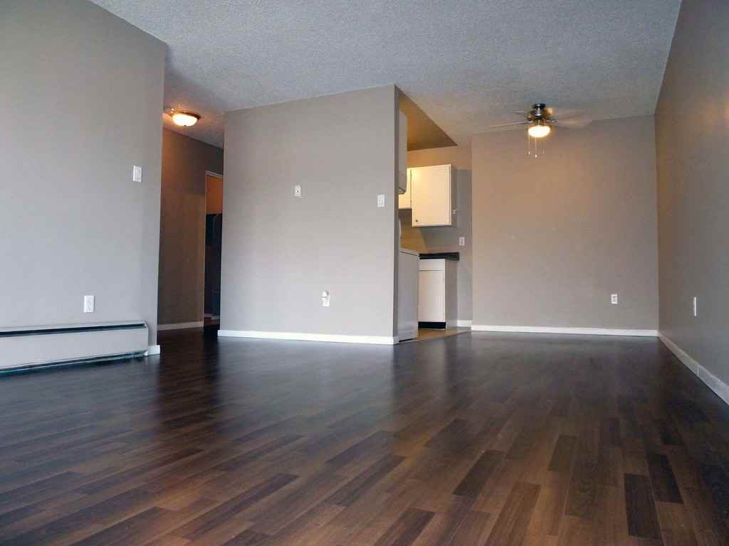 Ashley Court Apartments 14921 104 Ave, Surrey, BC V3R 1M8 Zumper