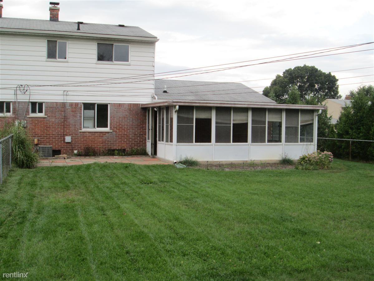 5454 Patricia Ave Apartments in Utica, Utica, MI 48317 Zumper