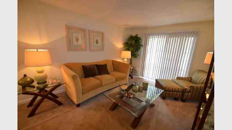 Park at Greenbriar Apartments 3000 Continental Colony Parkway