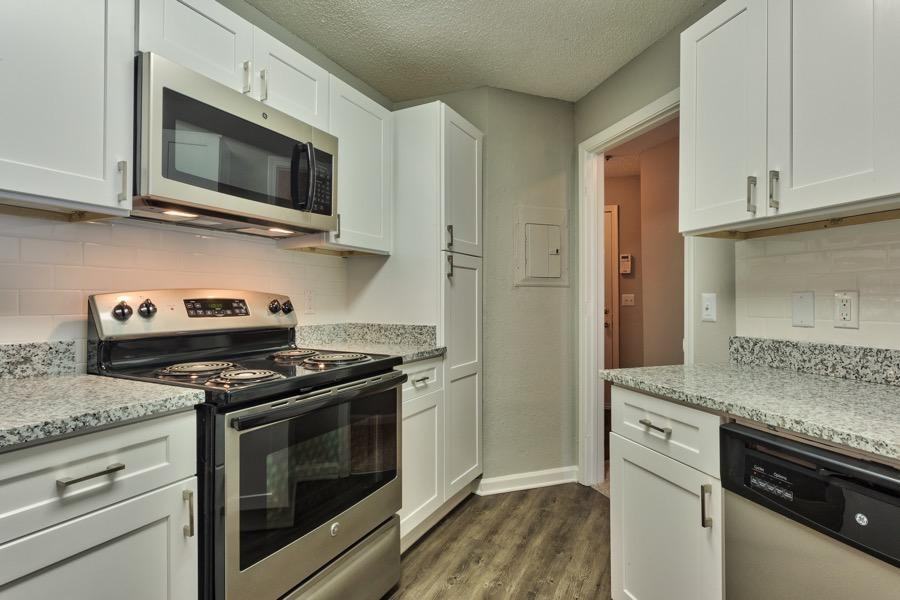 Park on Clairmont Apartments 3180 Clairmont Road, Atlanta, GA 30329