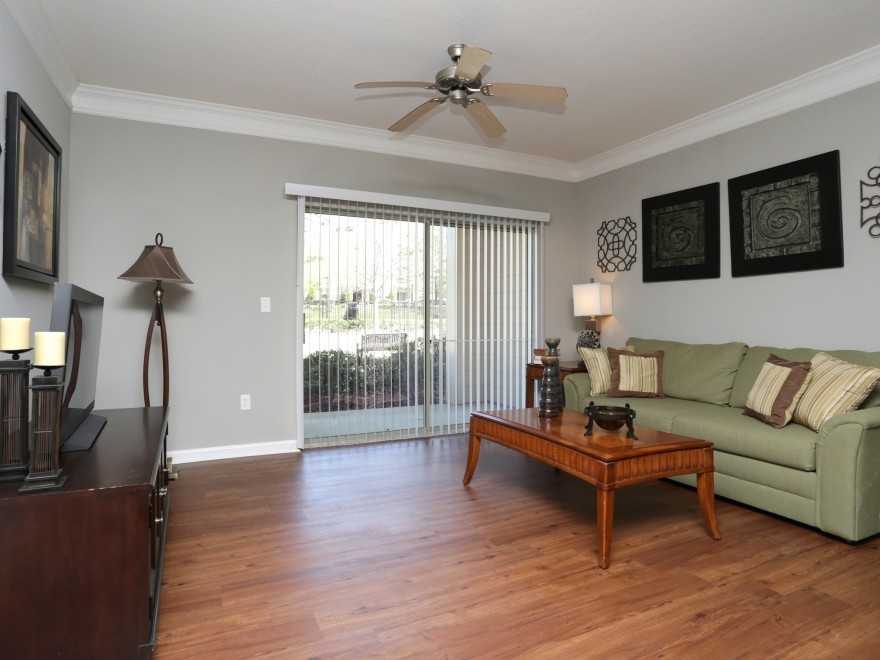 Landing Square Apartments 3378 Greenbriar Parkway Southwest, Atlanta