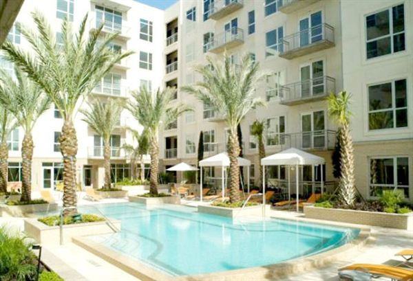 MED CENTER DOWNTOWN Apartments in The Museum District, Houston, TX