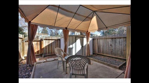 Del Monte Village Townhomes Apartments Llagas, Hill, CA 95037