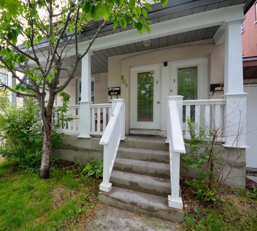 301 Laurier Ave. East Apartments 301 Laurier Ave E, Ottawa, ON K1N