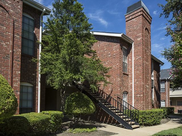 Crestmont Reserve Apartment Homes Apartments 5050 Pear Ridge Dr, Dallas, TX 75287 Zumper