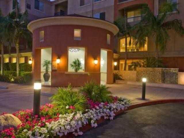 Windsor at Main Place Apartments W Town and Country Rd, Santa Ana, CA