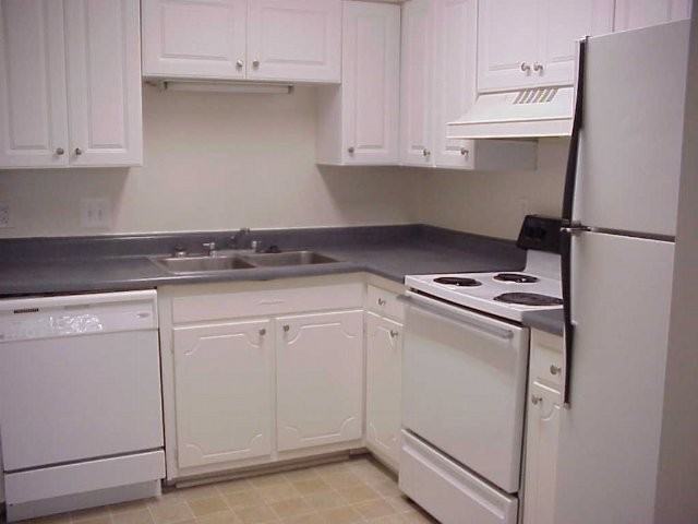 Liberty Crossing Apartments 200 Carmen Avenue Building 3000