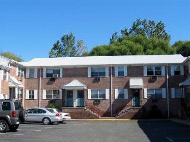 Maple Court Apartments 25 Teaneck Rd, Ridgefield Park, NJ 07660 Zumper