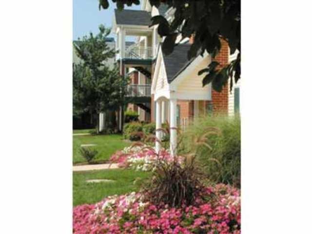 The Point at McNair Farms Apartment Homes Apartments 2511 Farmcrest