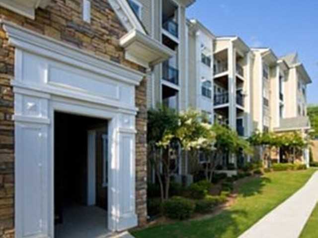 Creekside Crossing Apartments 100 Cavalier Crossing, Lithonia, GA