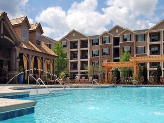 Overlook at Stadium Apartments 1600 Overlook Park Ln