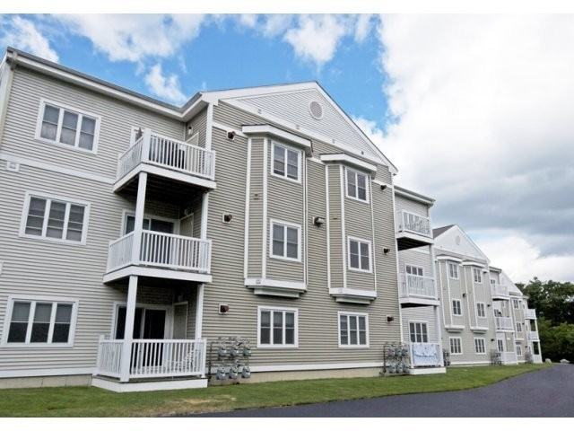 The Estate at Princeton Reserve Apartments 595 Merrill Lane, Dracut