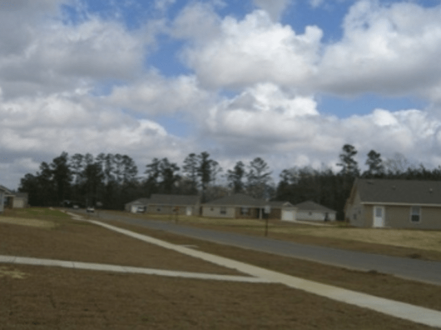 Broadmoor Village I & Ii Apartments 101 Marshoun Road, Independence