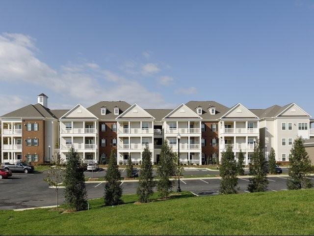 Settlers Landing Apartments 45086 Voyage Path, California, MD 20619