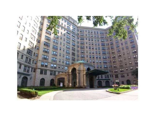 Windermere House Apartments 1642 E 56th St, Chicago, IL 60637 Zumper