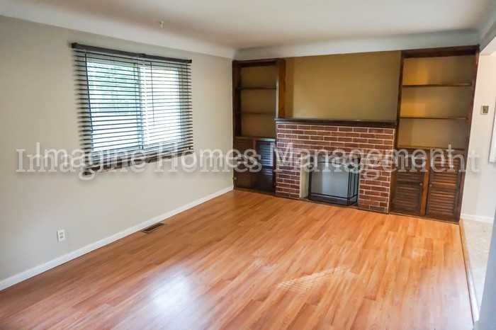 27811 Knickerbocker Road, Bay Village, OH 44140 3 Bedroom House for 1,275/month Zumper