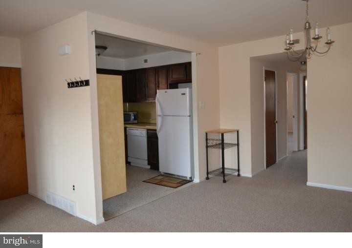 8927 Alton St, Philadelphia, PA 19115 2 Bedroom Apartment for 1,000