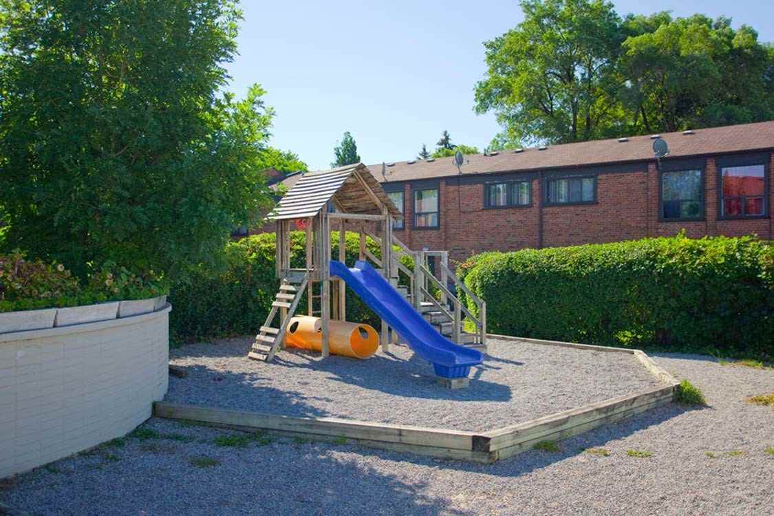 Cassandra Townhomes Apartments 68 Cassandra Blvd, Toronto, ON M3A 1S6