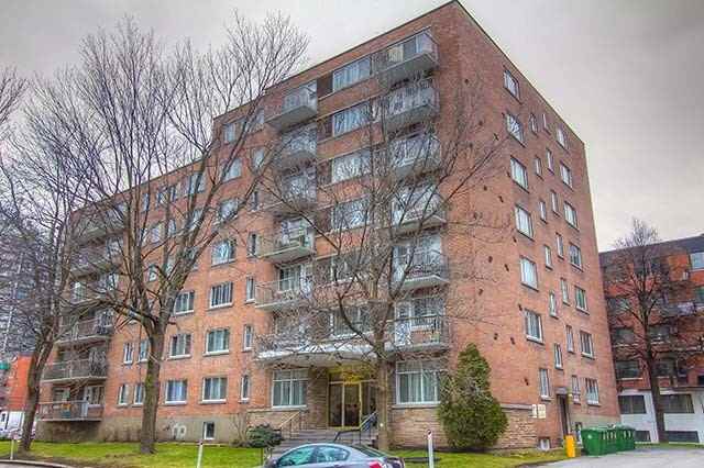 Appartements Riviera Apartments 2480 Benny Crescent, Montréal, QC H4B