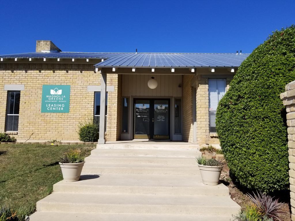 Magnolia Greens Apartments 3311 SW H K Dodgen Loop, Temple, TX 76502