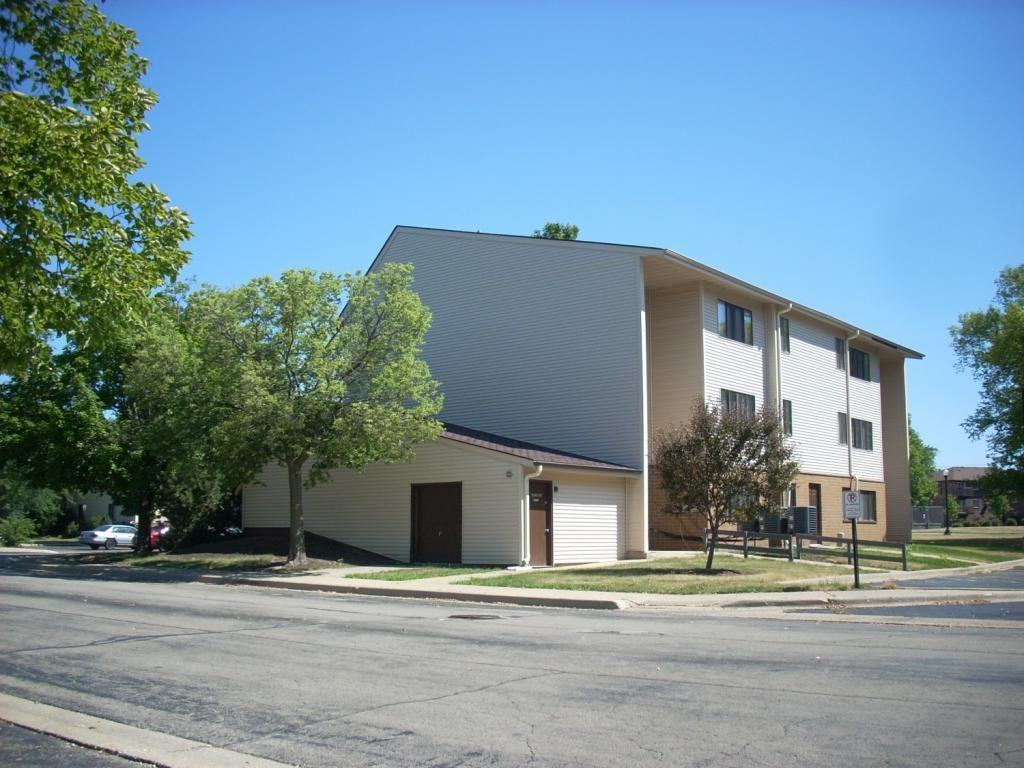 University Village Apartments 722 N Annie Glidden Rd, DeKalb, IL