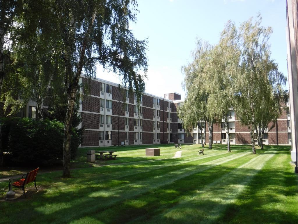 Montcalm Heights Apartments 185 New Ludlow Rd, Chicopee, MA 01020