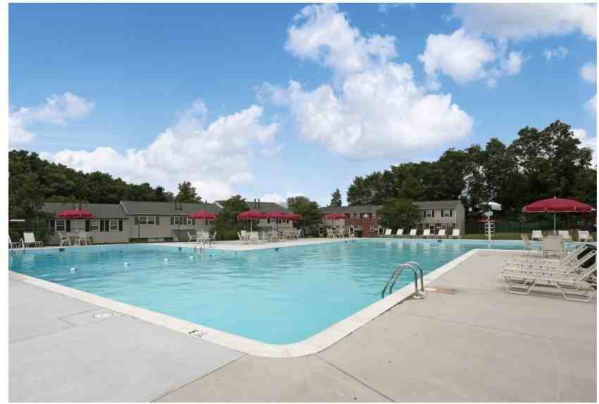 Seven Oaks Townhomes Apartments 802 Kingston Ct, Edgewood, MD 21040