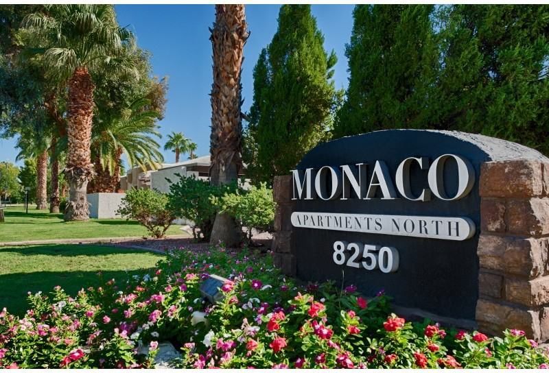 Monaco at McCormick Ranch Apartments 8250 North Vía Paseo del Norte