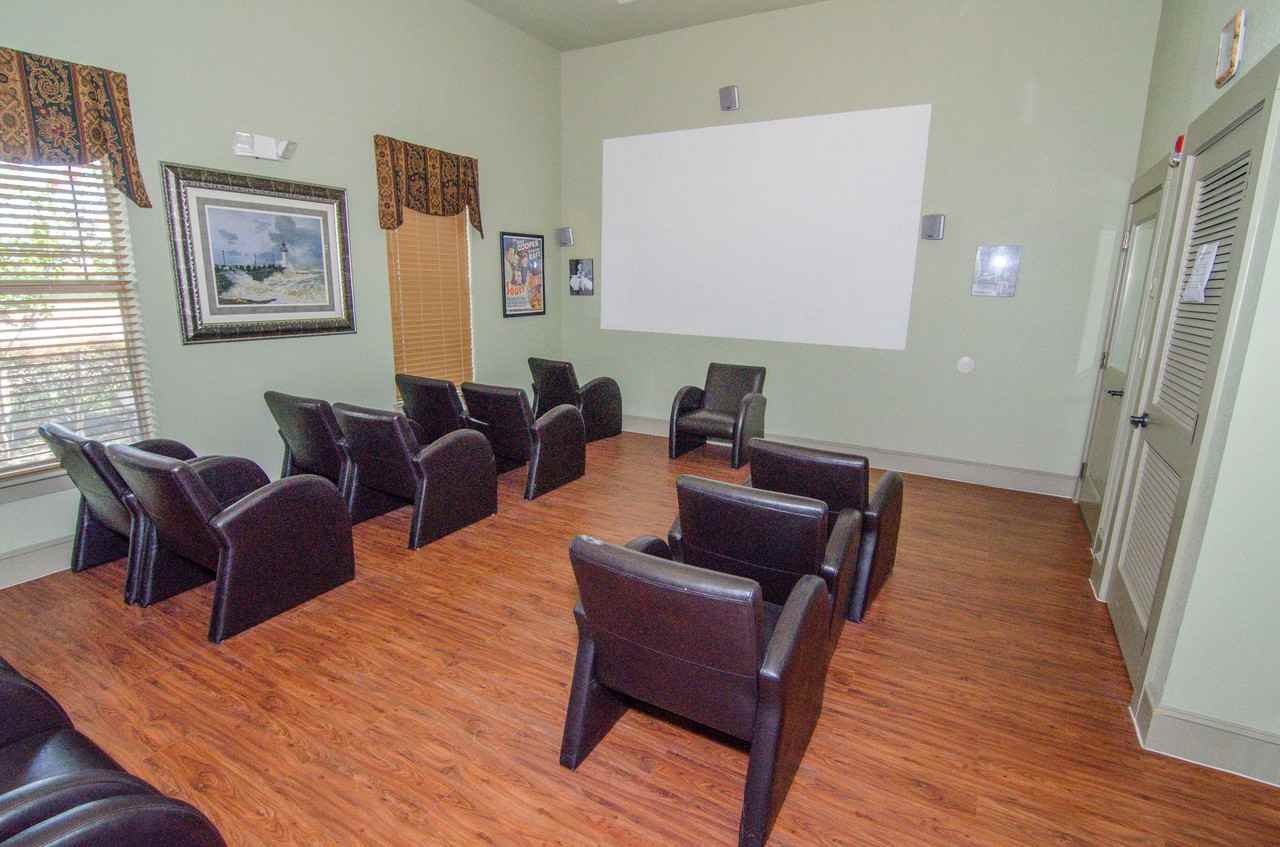 Primrose of Pasadena Apartments 2122 East Sam Houston Pkwy S