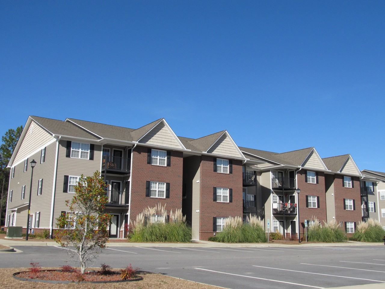 Crown at SteepleChase Apartments 4240 High Stakes Cir, Hope Mills, NC