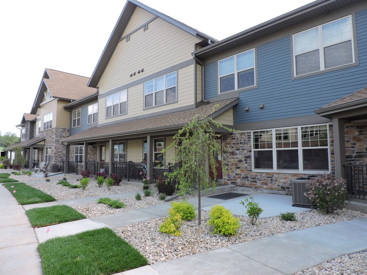 Murray Glen Townhomes Apartments 401 Prairie Way Blvd, Verona, WI