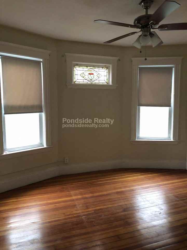 20 Kerwin St, Boston, MA 02124 3 Bedroom Apartment for 2,100/month