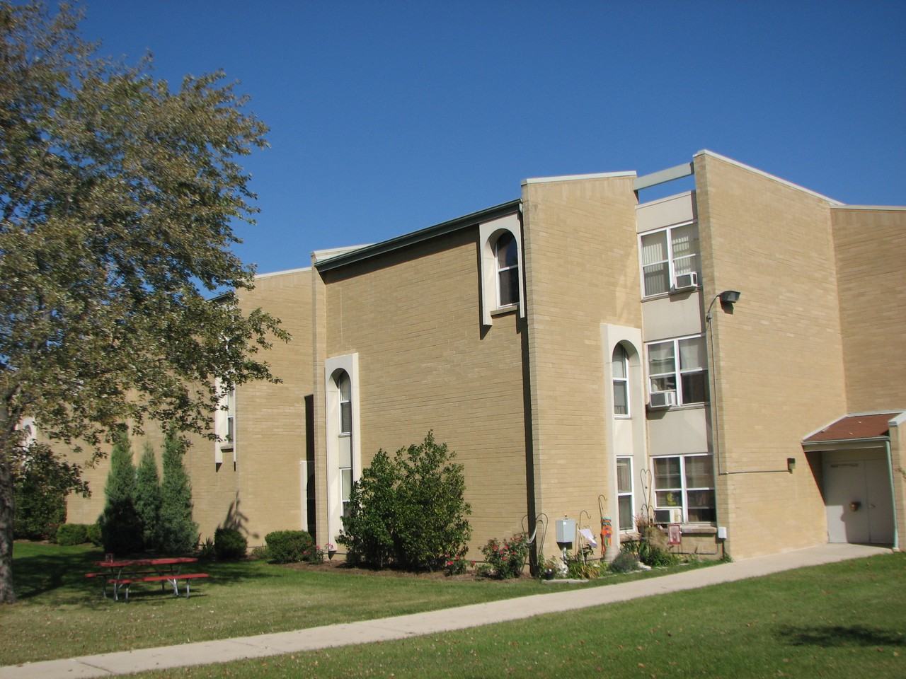Layton Gardens Senior Community Apartments 4529 S 23rd St, Milwaukee