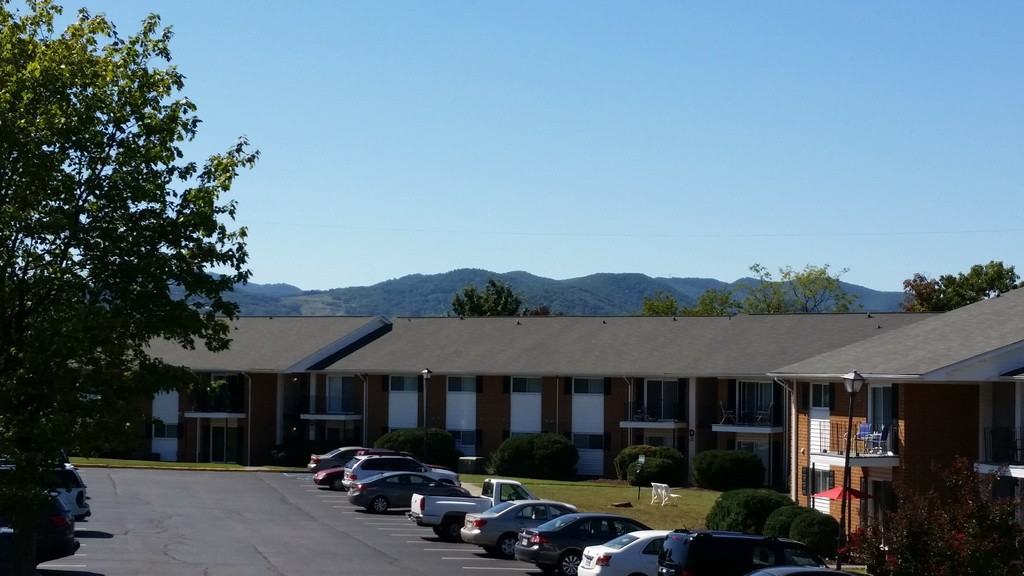 Windy Hill Key Apartments 5400 Bernard Dr, Cave Spring, VA 24018 Zumper