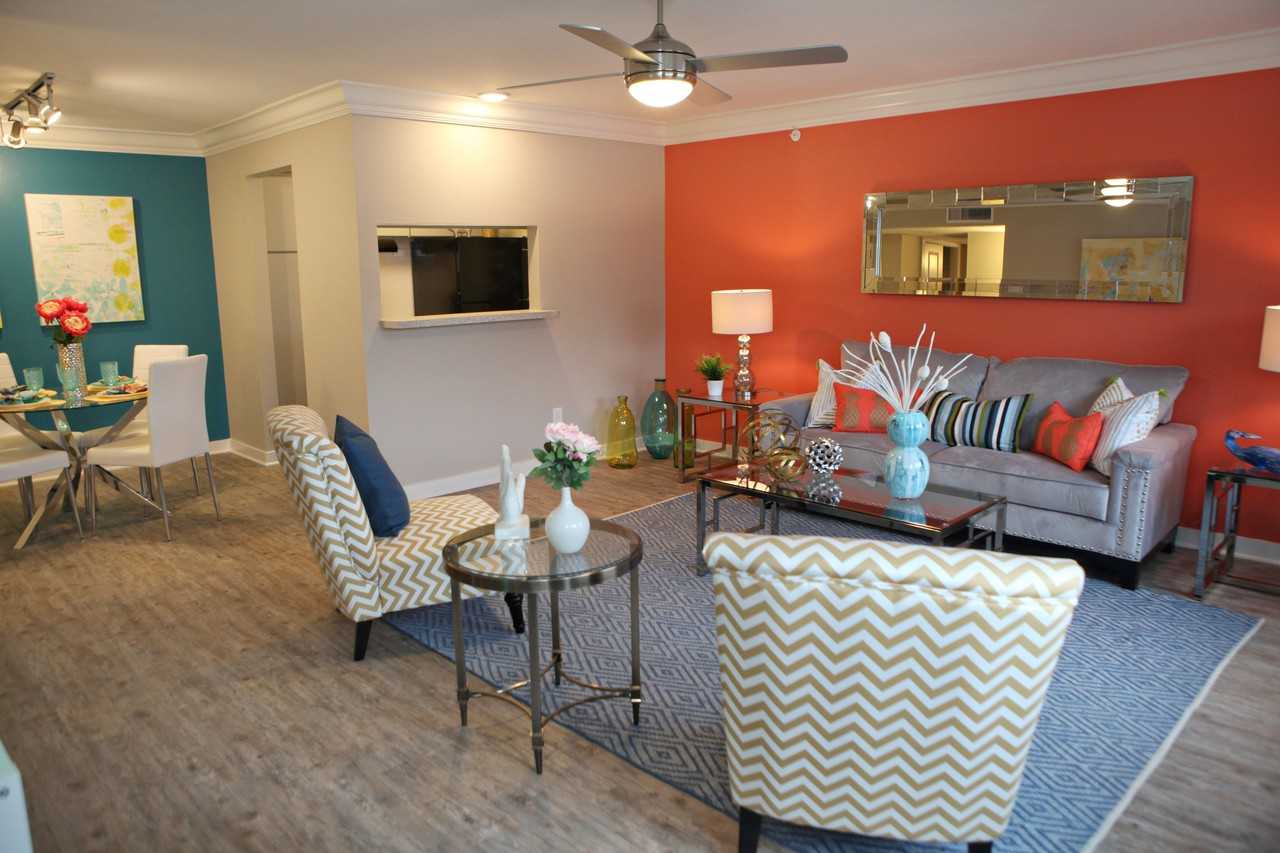 The Sapphire Resort Apartments 2002 San Sebastian Ct, Nassau Bay, TX