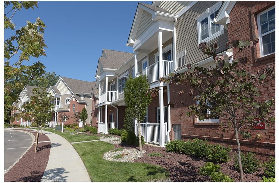 The Gardens at Jackson Twenty One Apartments 105 W Commodore Blvd