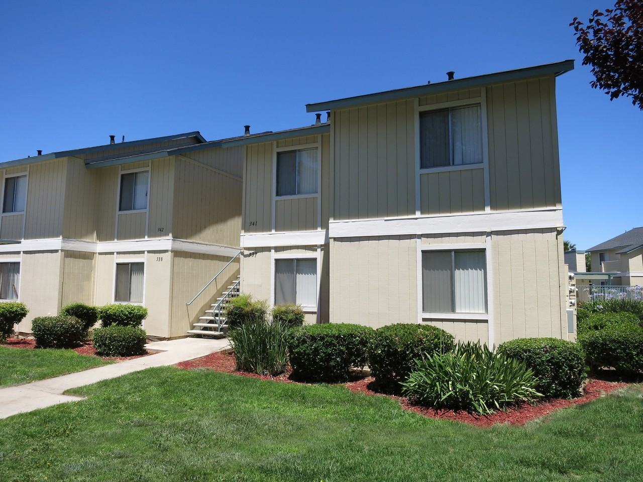 Pine Ridge Apartments 1301 Richland Ave, Modesto, CA 95351 Zumper