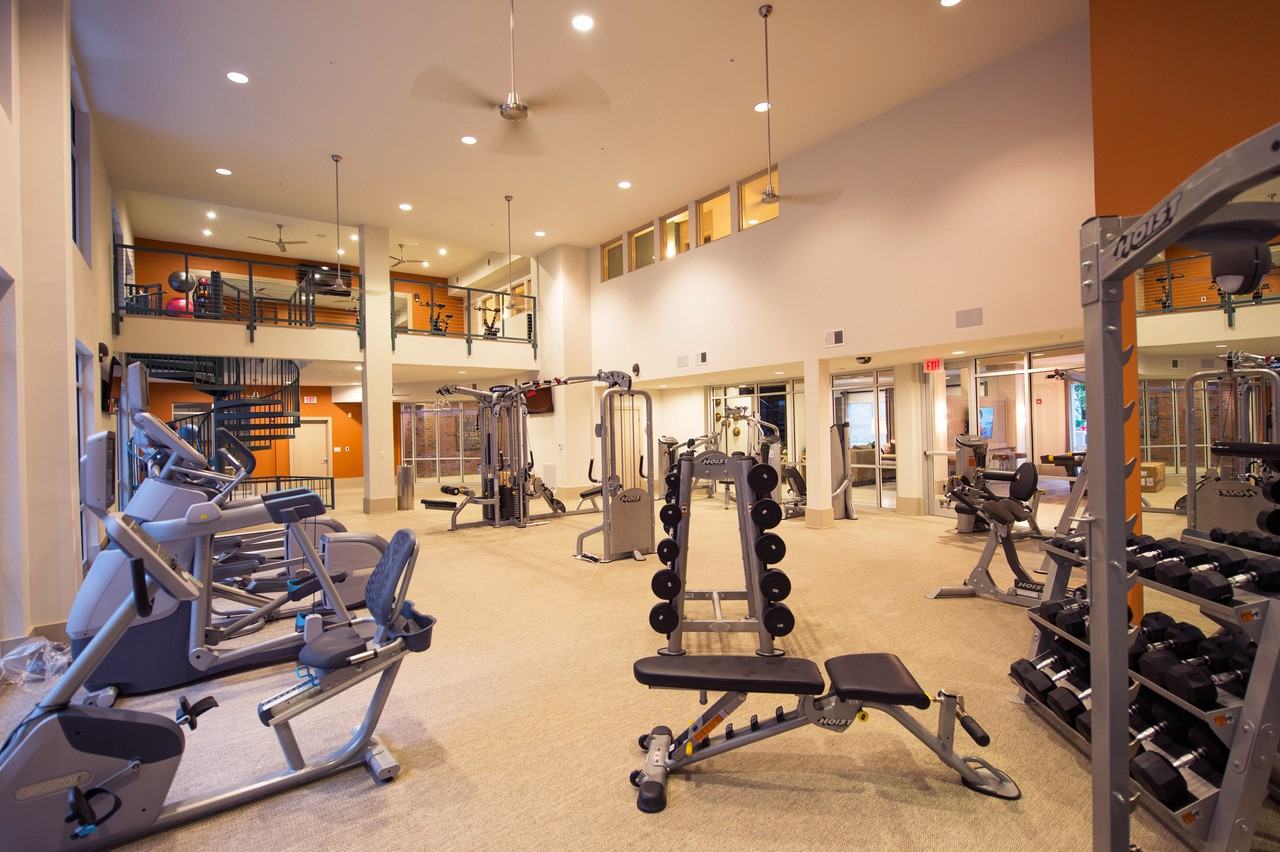 Acklen West End Apartments 111 Acklen Park Dr, Nashville, TN 37203