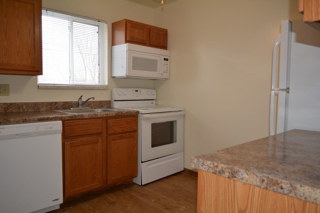 Buckingham Place Apartments 3080 W 8th St, Waukegan, IL 60085 Zumper