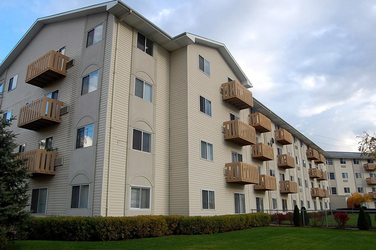 Buckingham Place Apartments 3080 W 8th St, Waukegan, IL 60085 Zumper