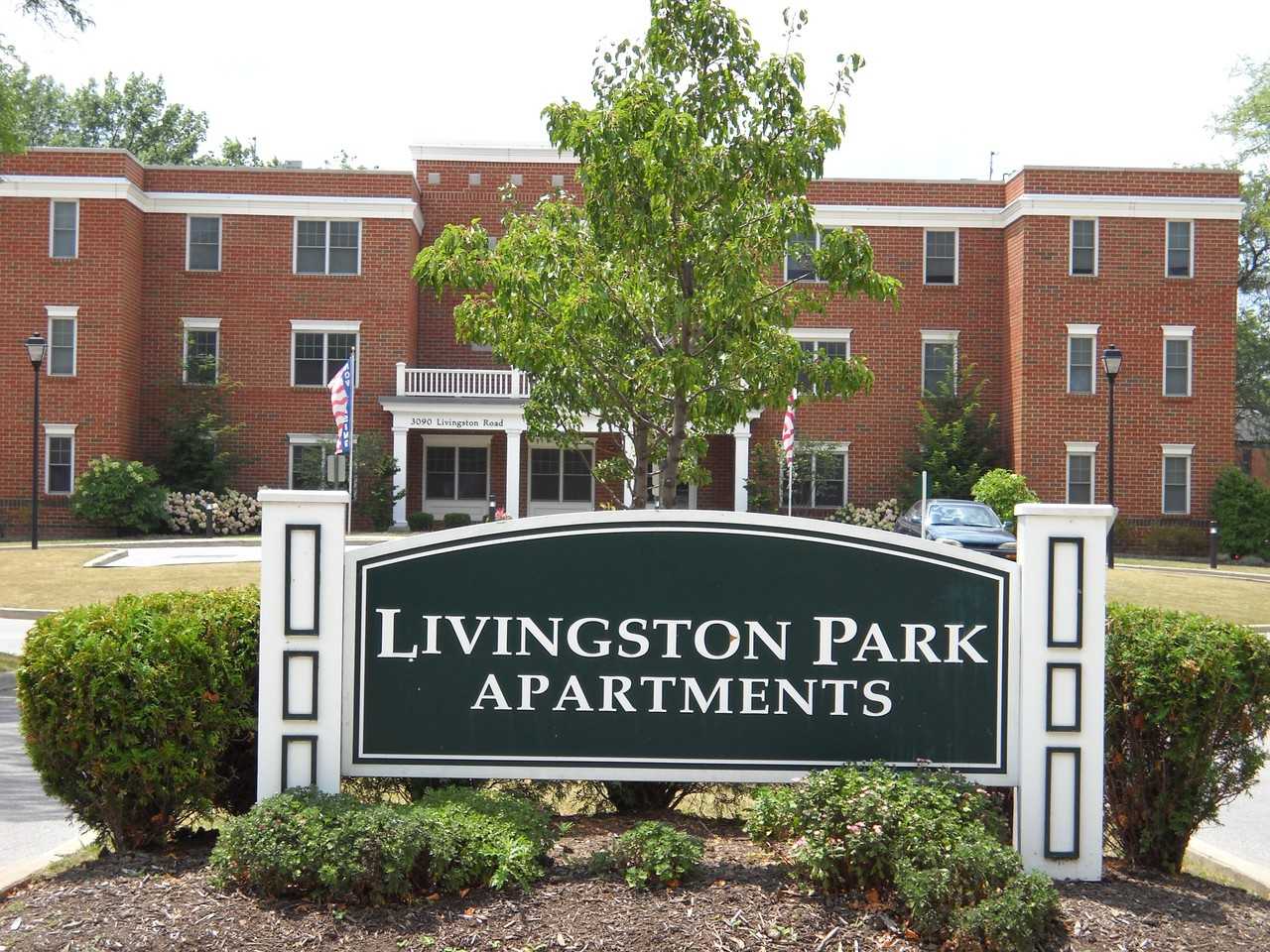 Livingston Park Apartments 3090 Livingston Rd, Cleveland, OH 44120