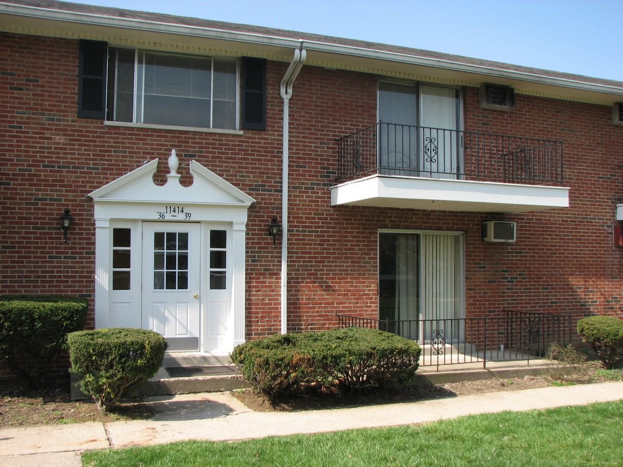 Colonial Gardens Apts. Apartments 11414 Lebanon Rd, Sharonville, OH