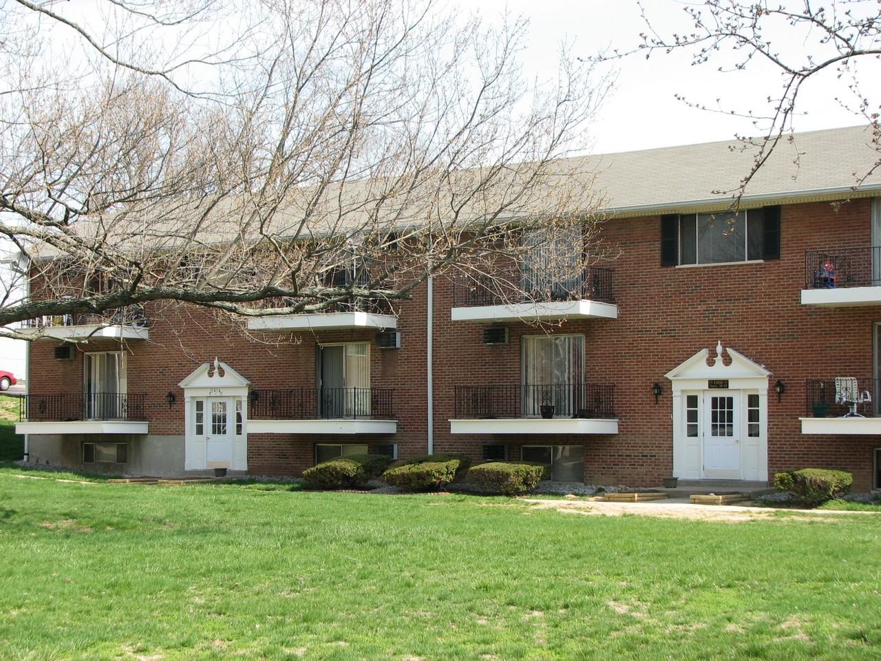 Colonial Gardens Apts. Apartments 11414 Lebanon Rd, Sharonville, OH