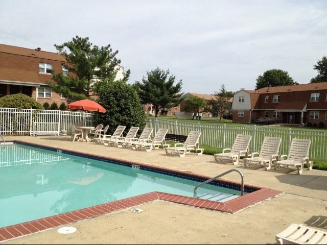 Foxwood Manor Apartments 2180 Veteran Hwy, Levittown, PA 19056 Zumper