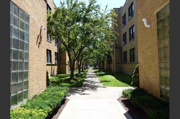 16171633 W Belmont Apartments 1623 W Belmont Ave, Chicago, IL 60657