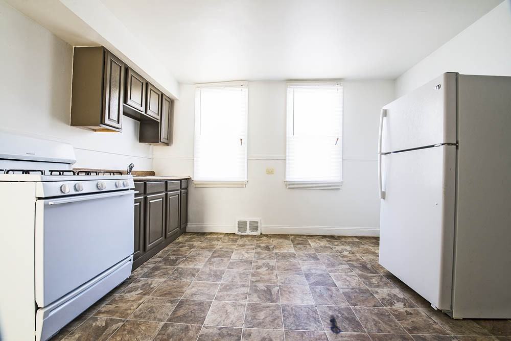 9600 S Avenue L Apartments in East Side, Chicago, IL 60617 Zumper