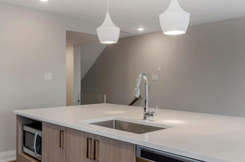 211 Loretta Avenue Apartments 211 Loretta Ave S, Ottawa, ON K1S 4P6