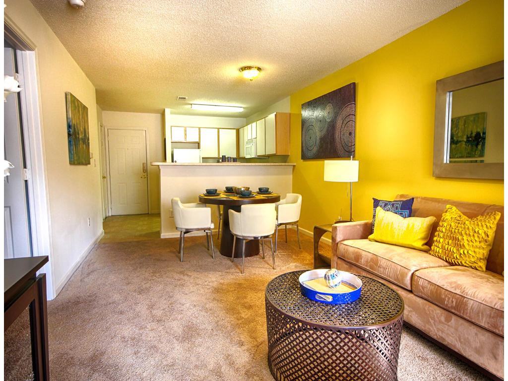 Ashbrook Pointe Apartments 2826 Vanstory St, Greensboro, NC 27407